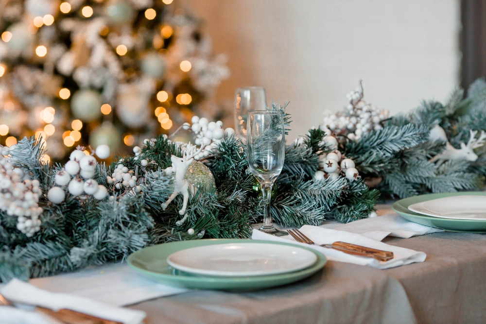 Christmas Table Decorations with Plants